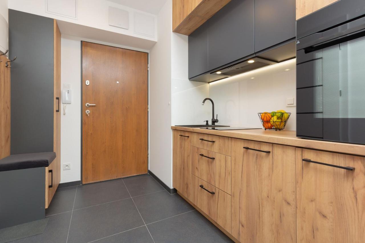 Warsaw Praga Kokoryczki Apartments With Parking By Noclegi Renters ภายนอก รูปภาพ